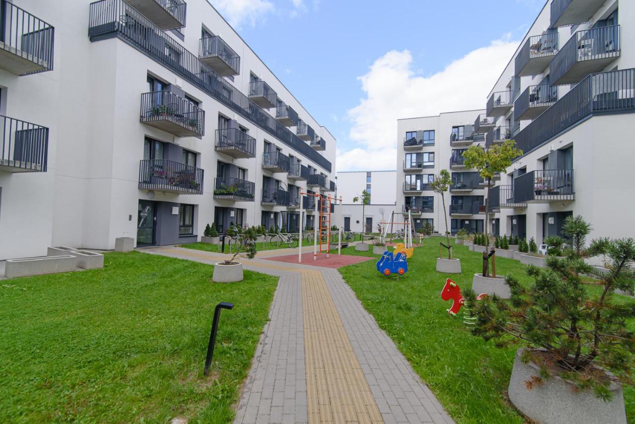 Modern Apartment Next To Ozas Park By Urban Rent فيلنيوس المظهر الخارجي الصورة